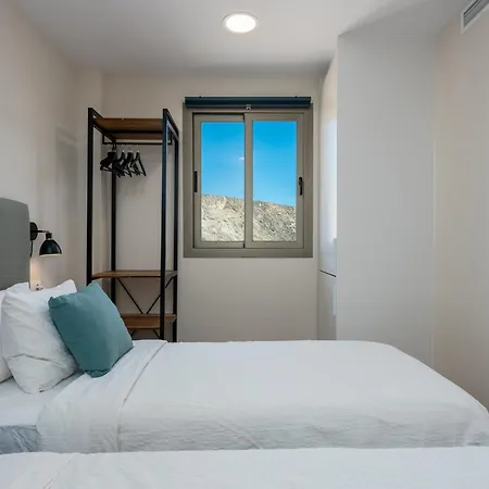 Apartamento Stunning 3br Penthouse With Sea Views Estepona