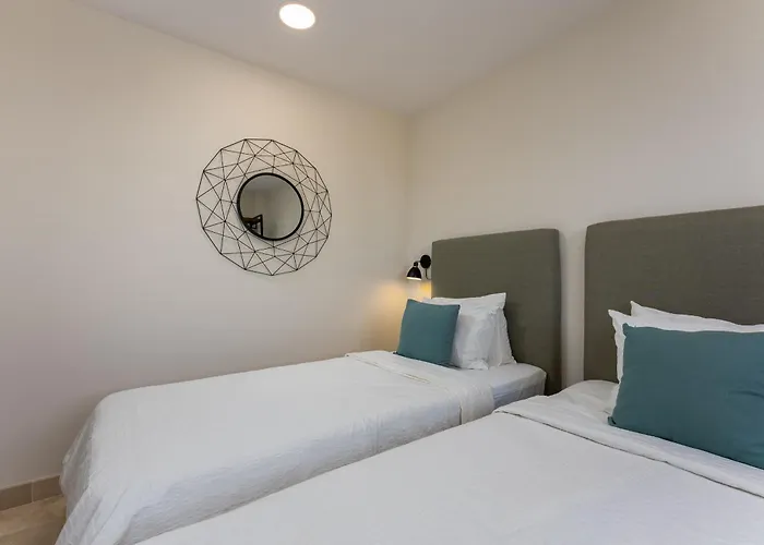 Apartamento Stunning 3-bedroom Seaview Penthouse Estepona