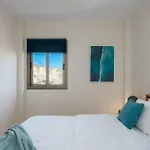 Stunning 3-bedroom Seaview Penthouse Apartament