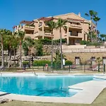 Stunning 3-bedroom Seaview Penthouse Apartament Estepona