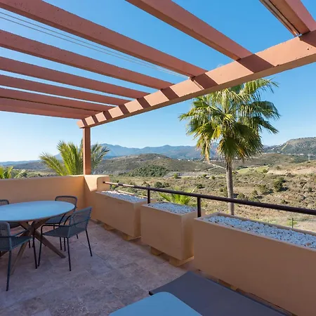 Stunning 3-bedroom Seaview Penthouse *