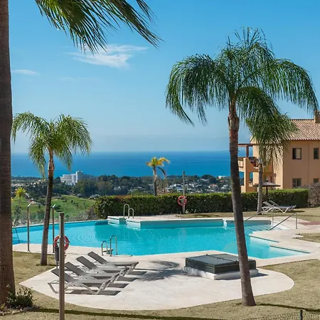 Appartement Stunning 3br Penthouse With Sea Views Estepona