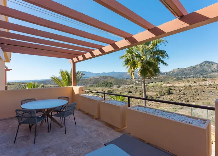 Stunning 3-bedroom Seaview Penthouse *