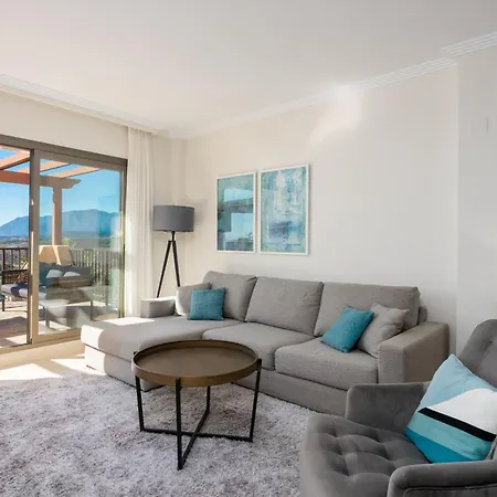 Appartement Stunning 3br Penthouse With Sea Views *
