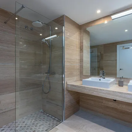 Stunning 3br Penthouse With Sea Views Appartement *